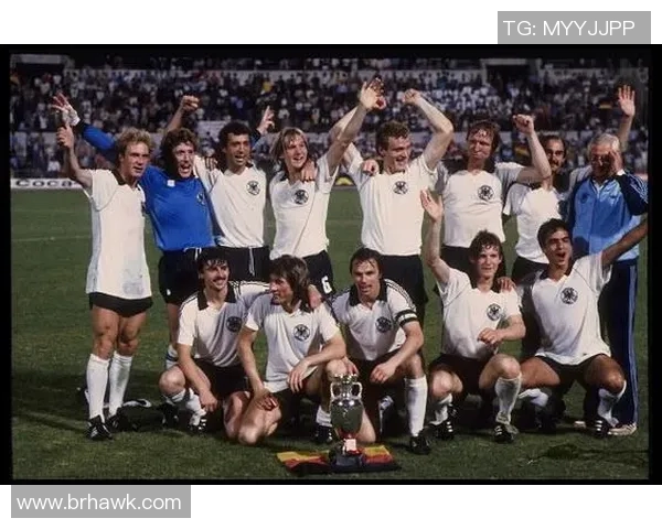 德国足球明星的辉煌历程与成就回顾探讨