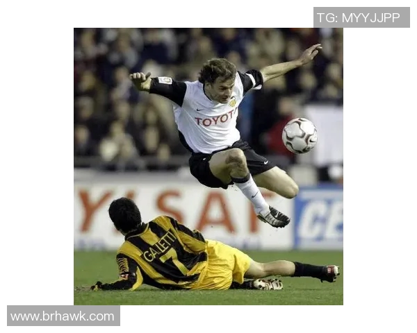 当今足球场上的魅力风云人物谁是最帅的足球明星揭秘