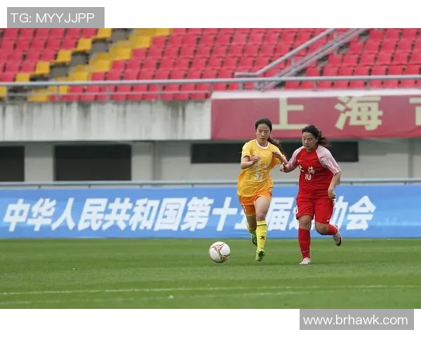 美女与足球明星的精彩瞬间大合集视频欣赏