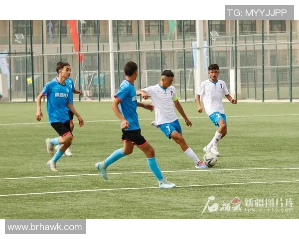 新疆年足球对抗日韩球队的精彩赛事回顾与分析